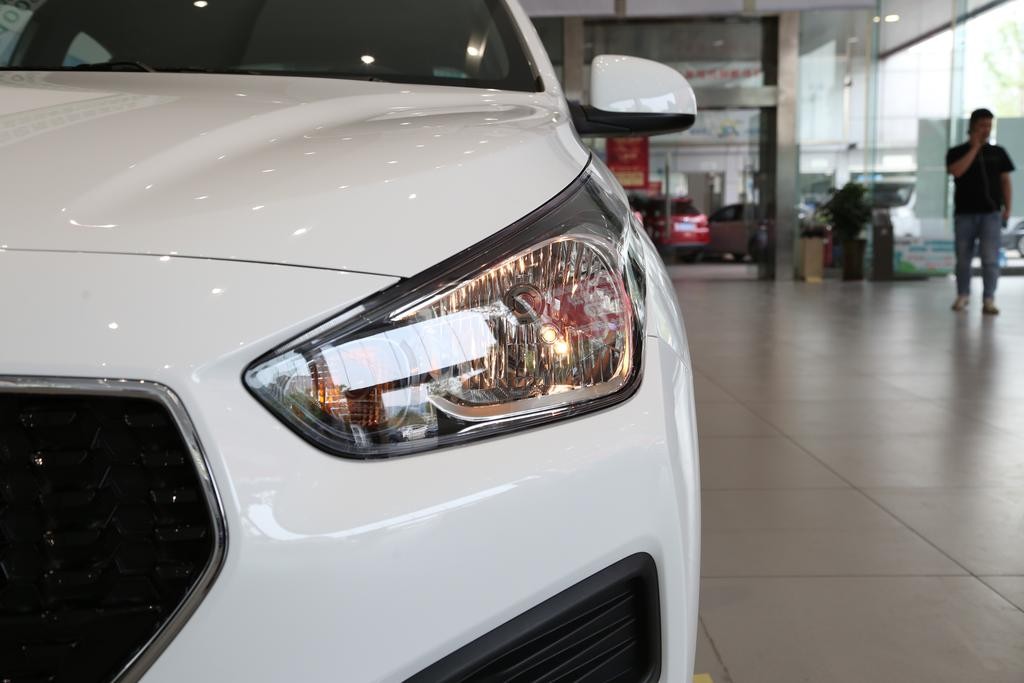 新款自动挡瑞纳的优缺点,五万合资车瑞纳是不是最好的选择