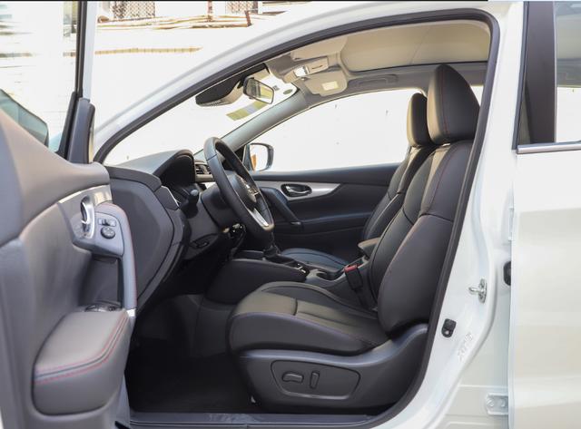 东风日产逍客2021款落地,新款日产逍客2.0l是三缸还是四缸