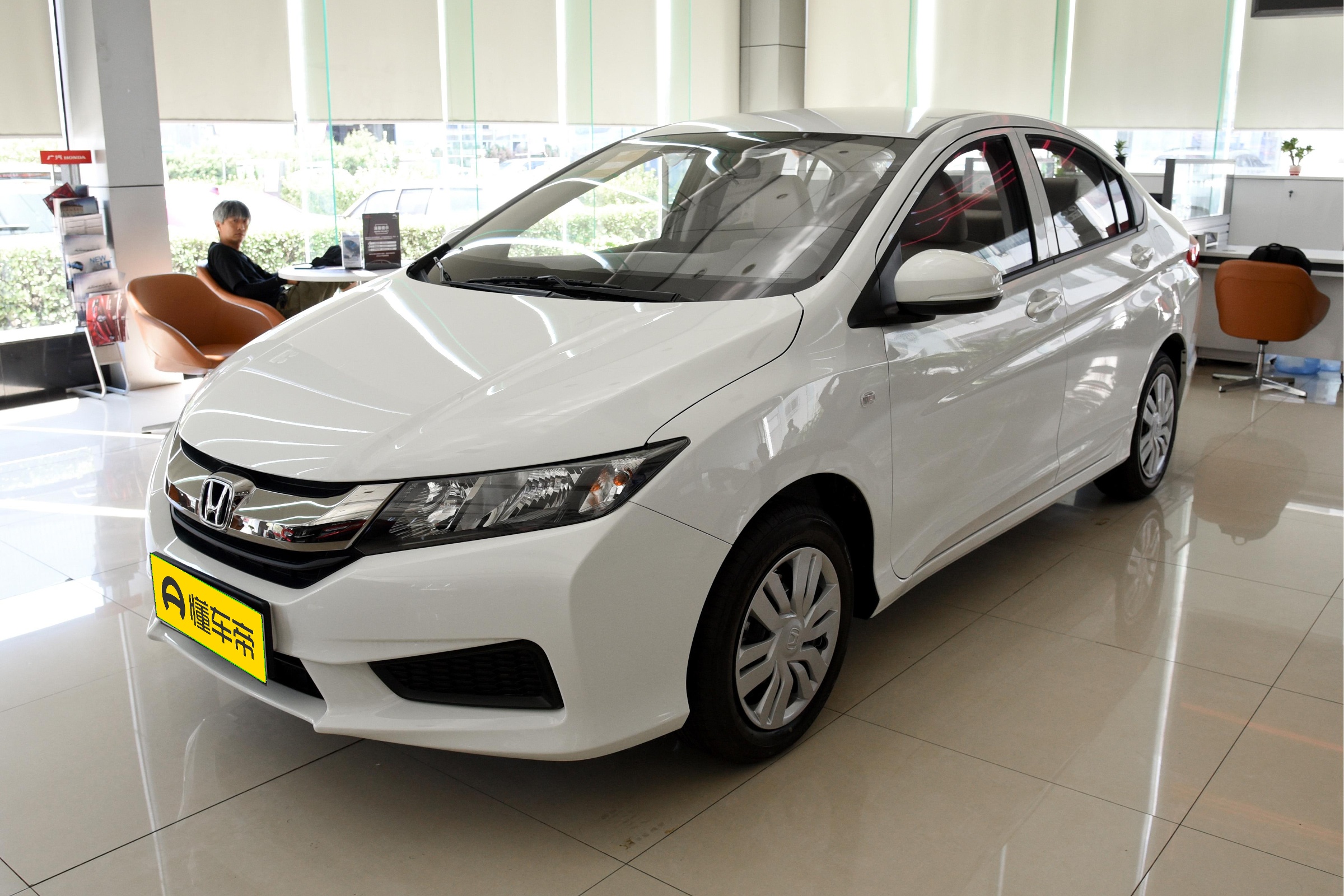 新款锋范好还是经典风范好看,本田锋范都有哪些实用功能