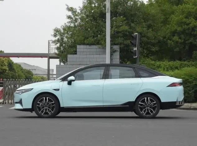 适合女生开的新能源微型车,适合女生开的新能源车微型车