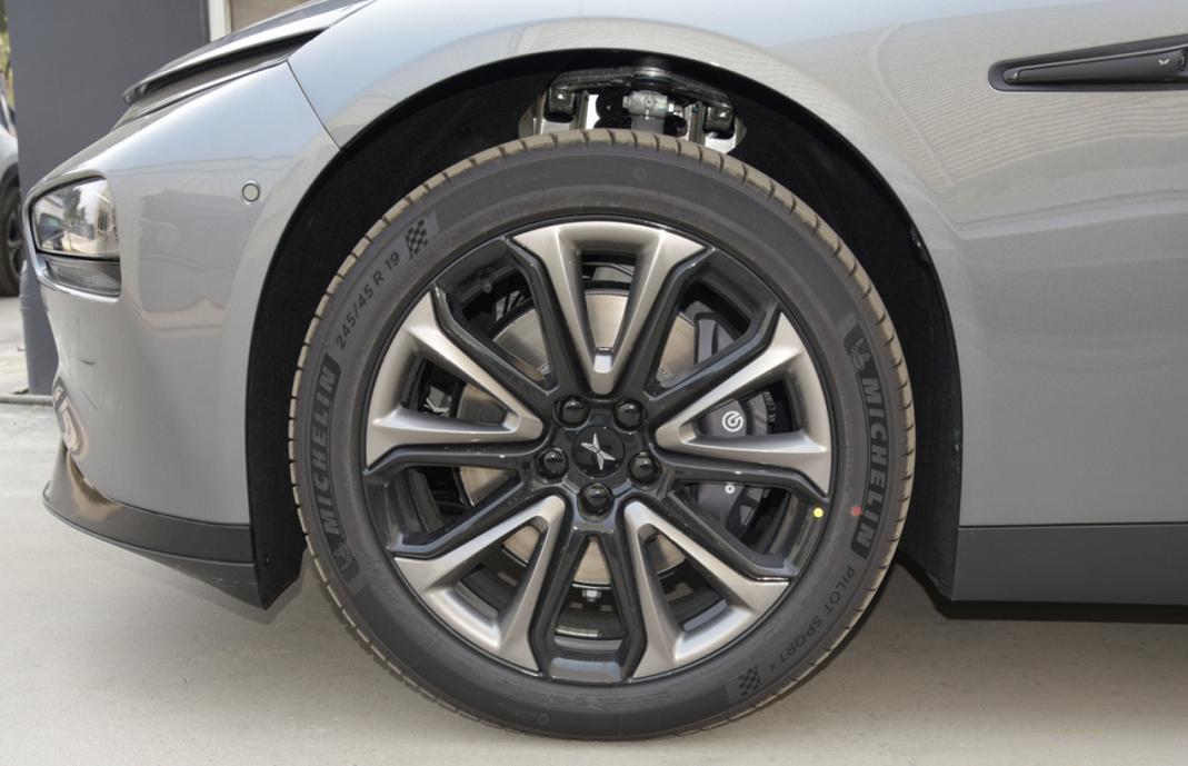 纯电动小鹏p7值不值得购买,纯电动车小鹏p7报价