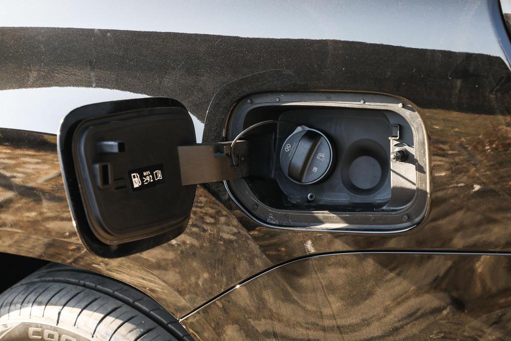 不玩越野有必要买北京bj60吗,北京bj60的配置和哪些合资车相当