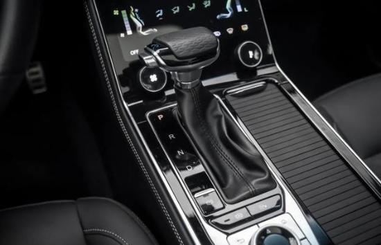 捷途x901.6七座高配空间,捷途x90plus变速器