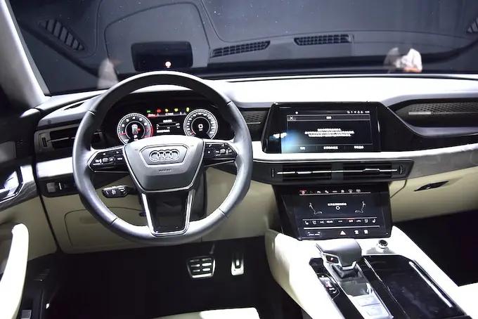 奥迪q6e-tron将于2022年首次亮相,纯电奥迪q62023款落地多少钱