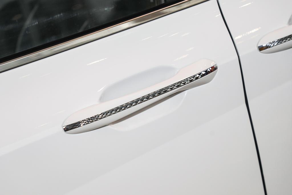 现代首款mpv库斯途车身颜色有几款,北京现代库斯途发布会现场在哪里