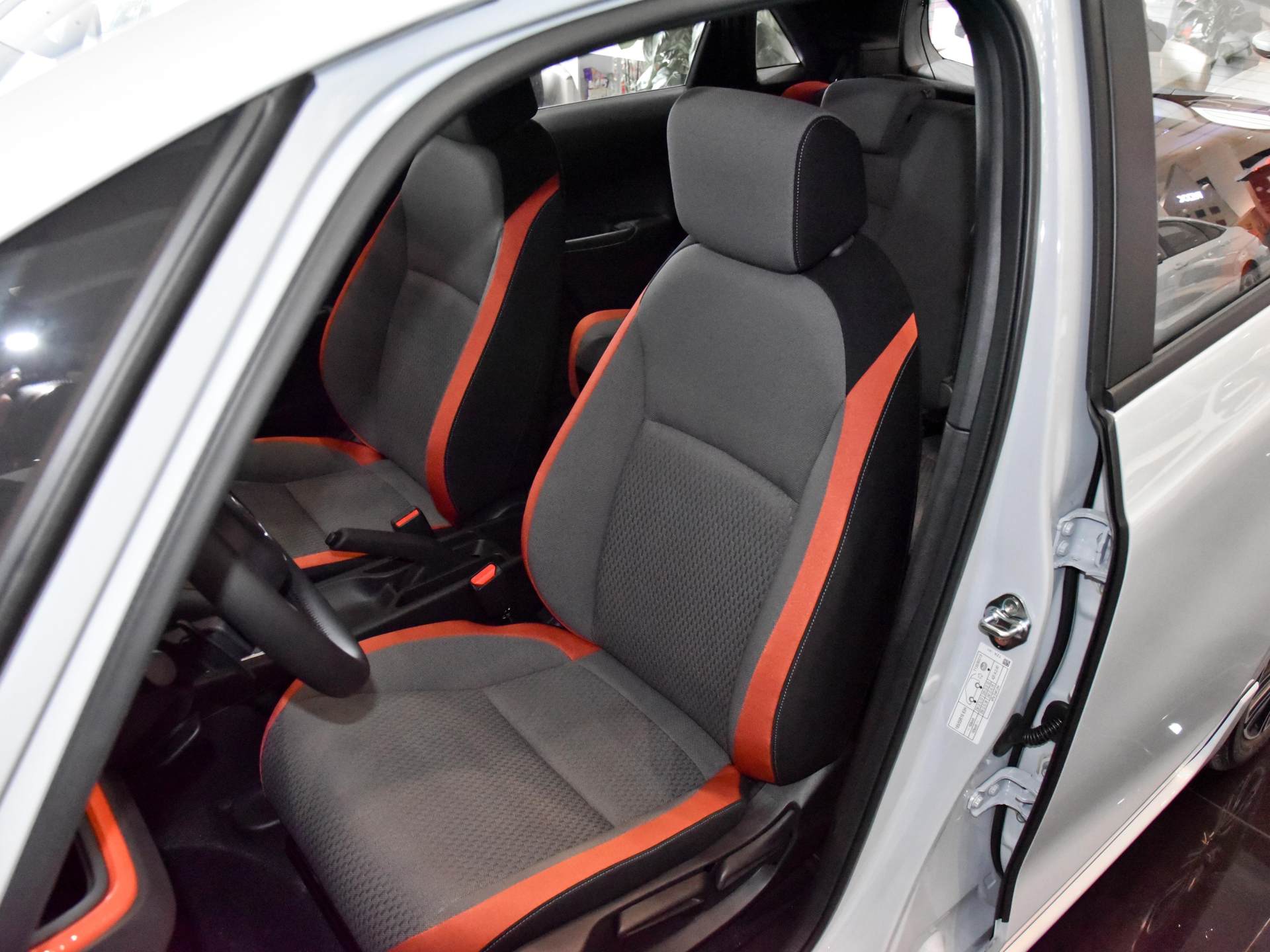 全系cvt变速箱全新飞度配置表曝光,09年飞度变速箱是at还是cvt