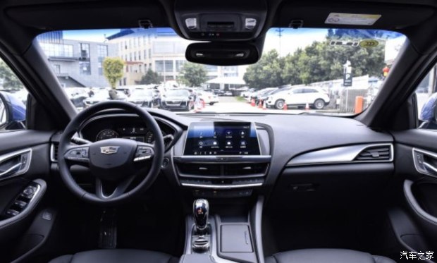 s60和凯迪拉克ct5哪个好,二手凯迪拉克ct5大概多少钱