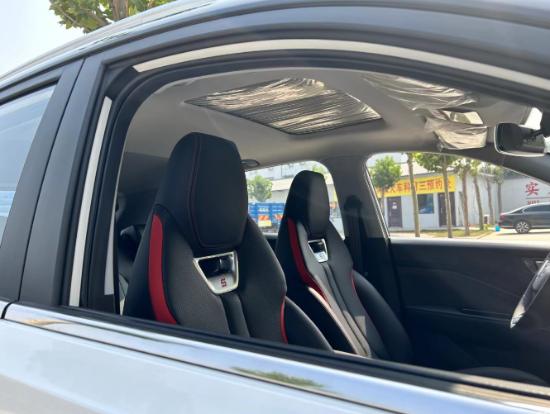 五菱星驰suv2023款图片,五菱星驰大空间suv2023落地价格