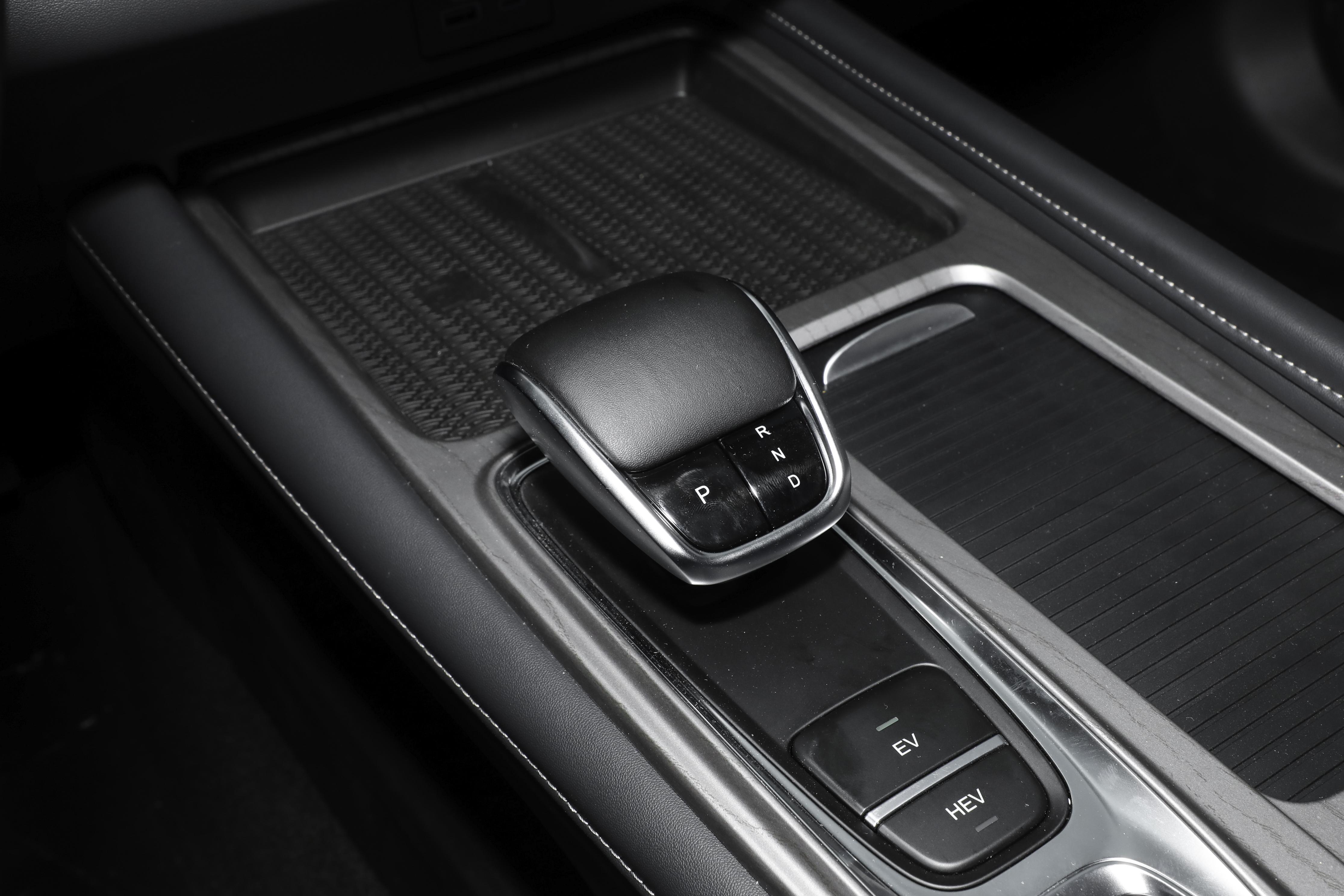 奇瑞全新中大型轿车风云a8亮相,11.99万元起奇瑞风云a8全球上市