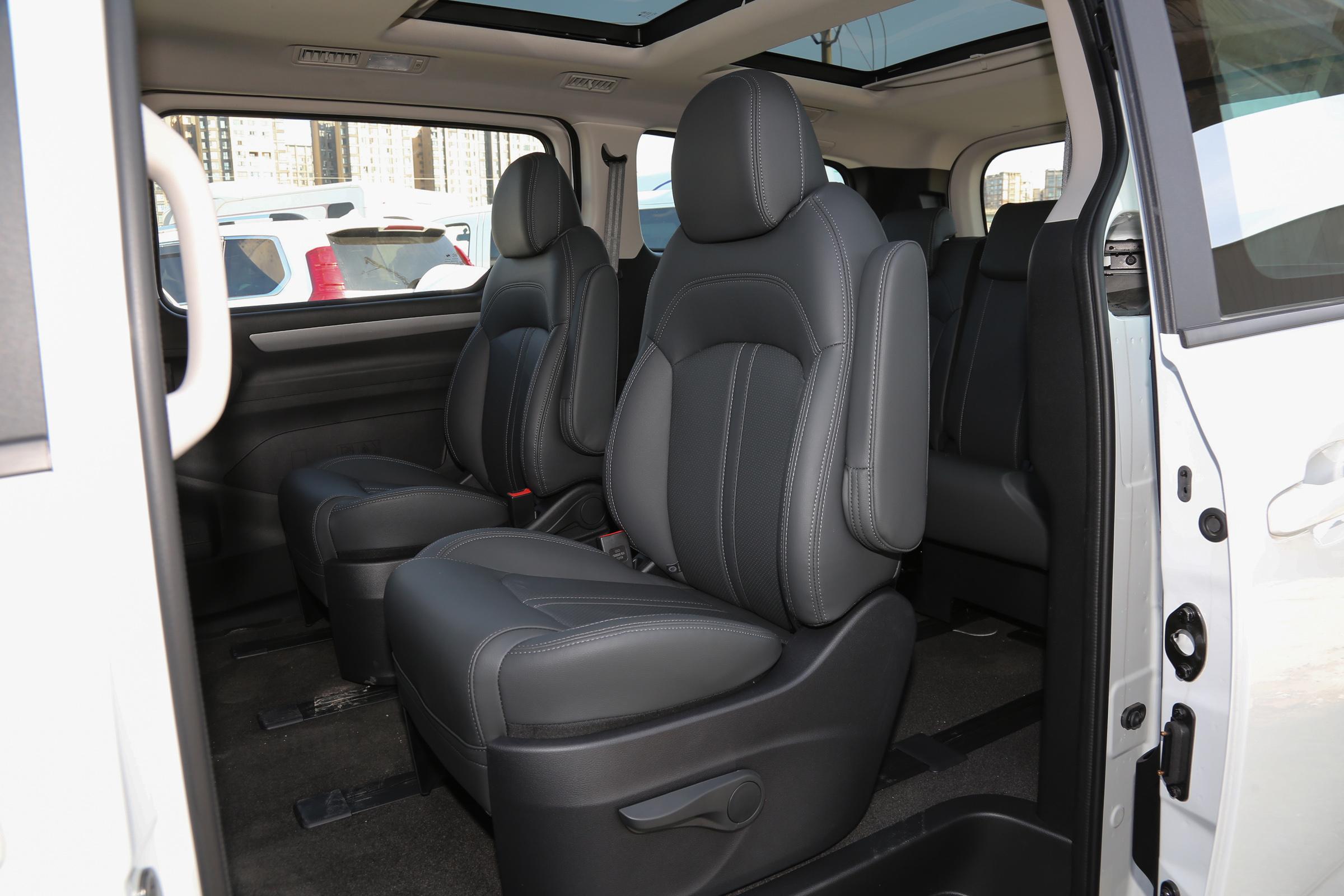 定位家用的mpv,中型mpv是怎样定位的