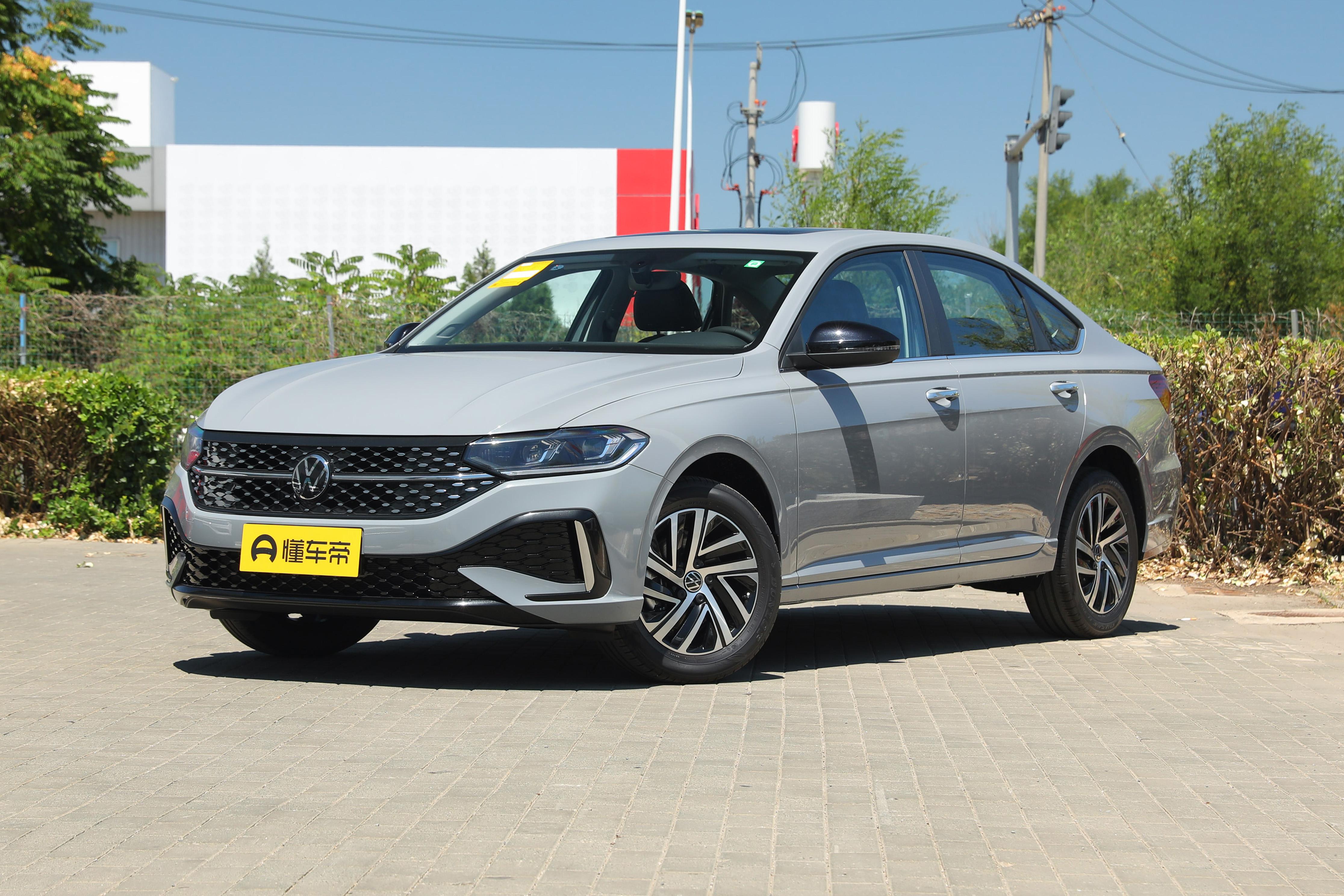 家轿最实用的口碑最好的10万级车,四款10-15万运动紧凑型家轿推荐