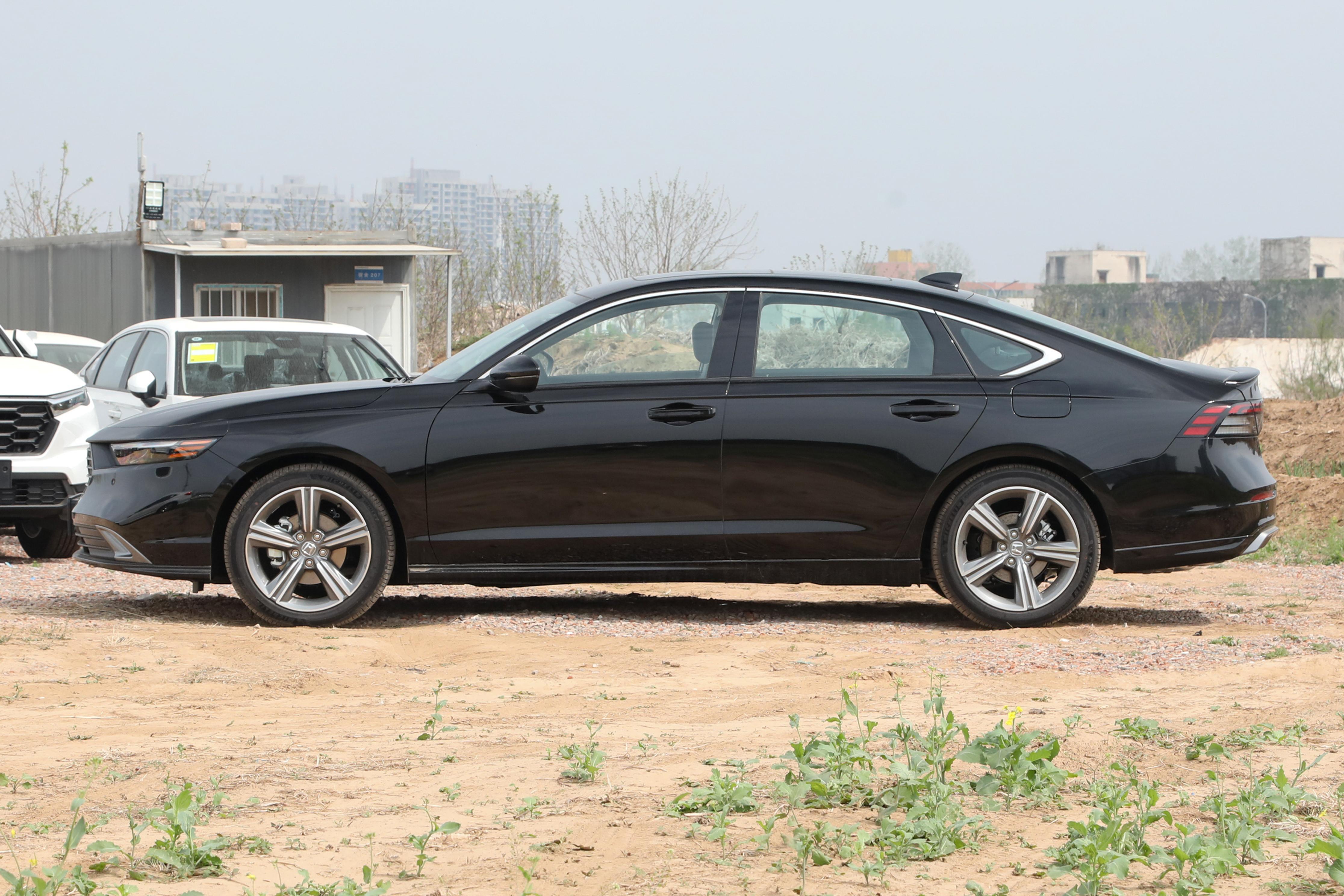 雅阁1.5t192马力开起来肉吗,全新雅阁插混价格