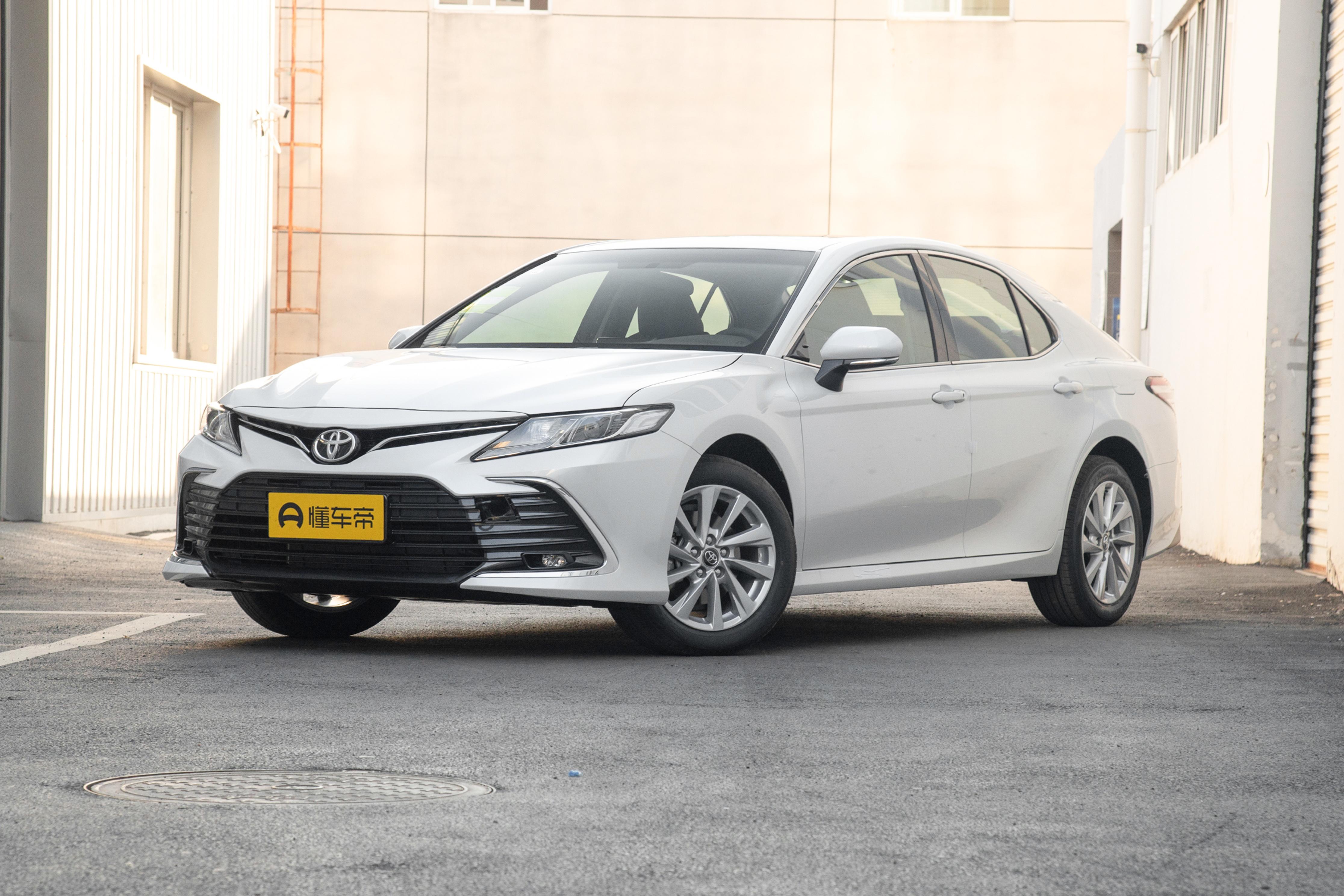 试驾丰田凯美瑞2.0混动油耗,丰田凯美瑞测评2021发动机2.5混动