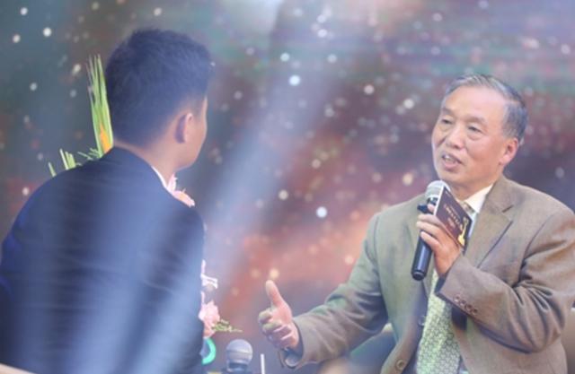 感动竹林的故事,十大感动人物2003