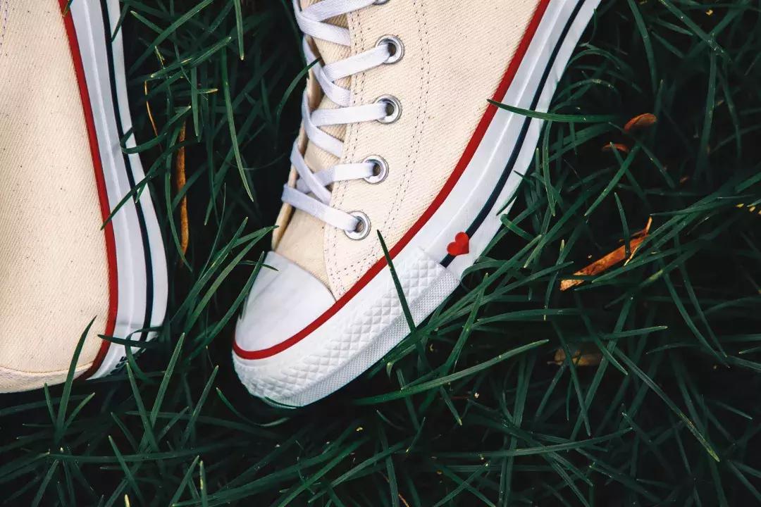 2019春夏十双抢眼运动鞋,今年最流行的冬季运动鞋