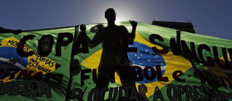 疫情下巴西也搞*威示***行游**!总统成特朗普第二,足球界支持反对派