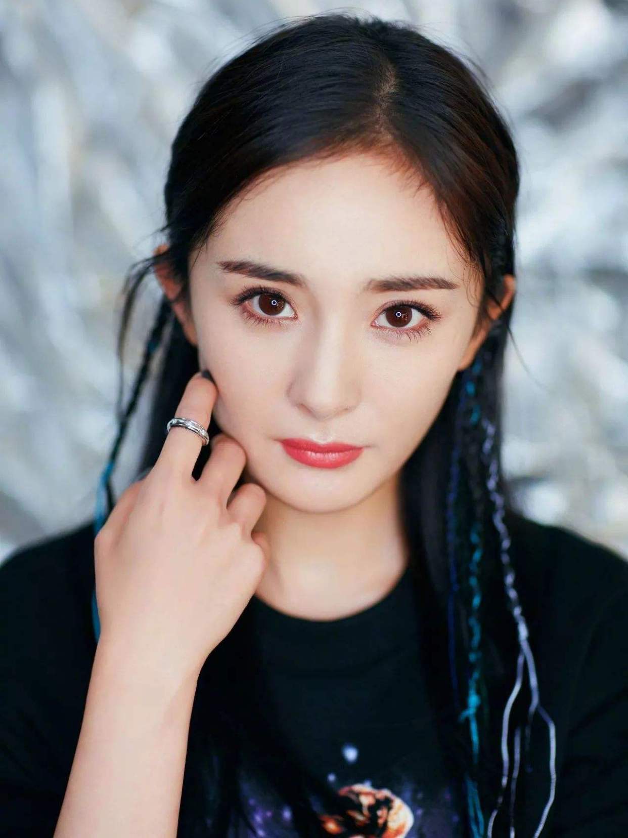 不厚重还遮瑕的粉底液ysl恒久和dw,dw和ysl羽毛粉底液遮瑕