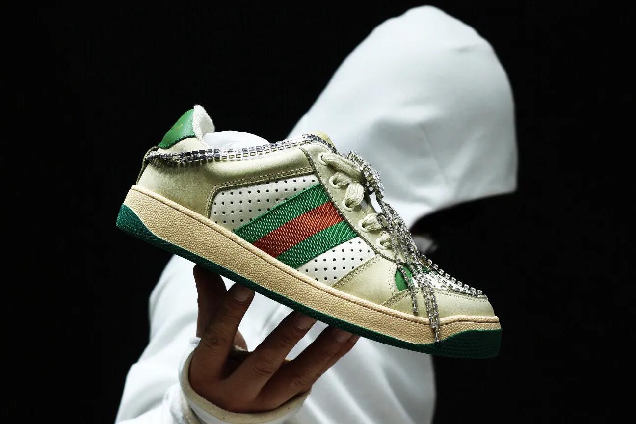 懒人鞋脏了怎么洗,懒人鞋子大了补救方法