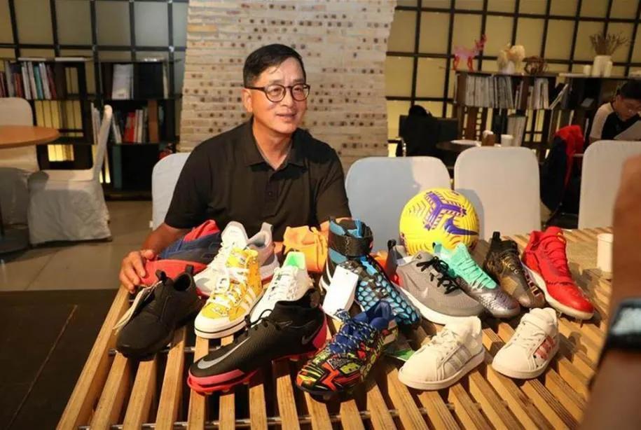 全球五双球鞋,足球全球鞋