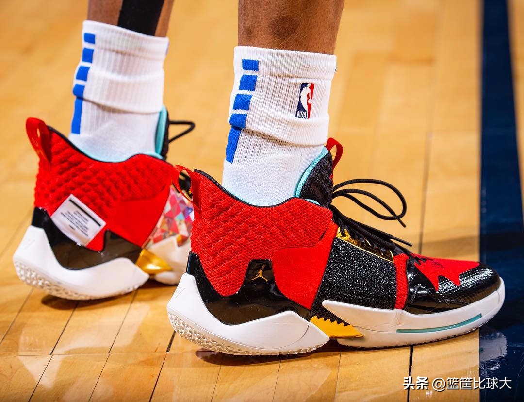 nba今日球鞋一览表,玫瑰之城金色