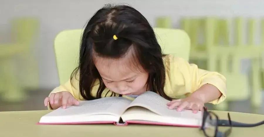 科普孩子近视100度需要戴眼镜吗,儿童近视100度戴眼镜可以矫正吗