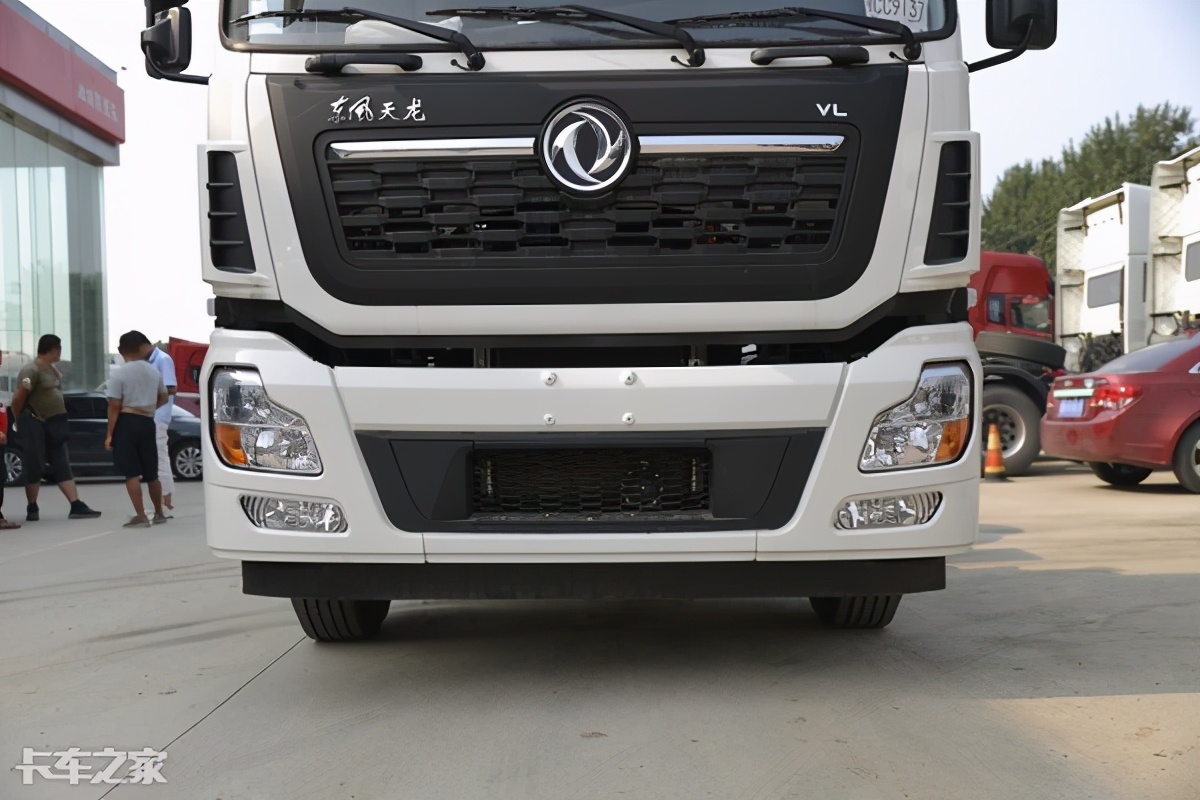 340马力配10挡箱，中短途运输利器，详解东风天龙4x2重卡
