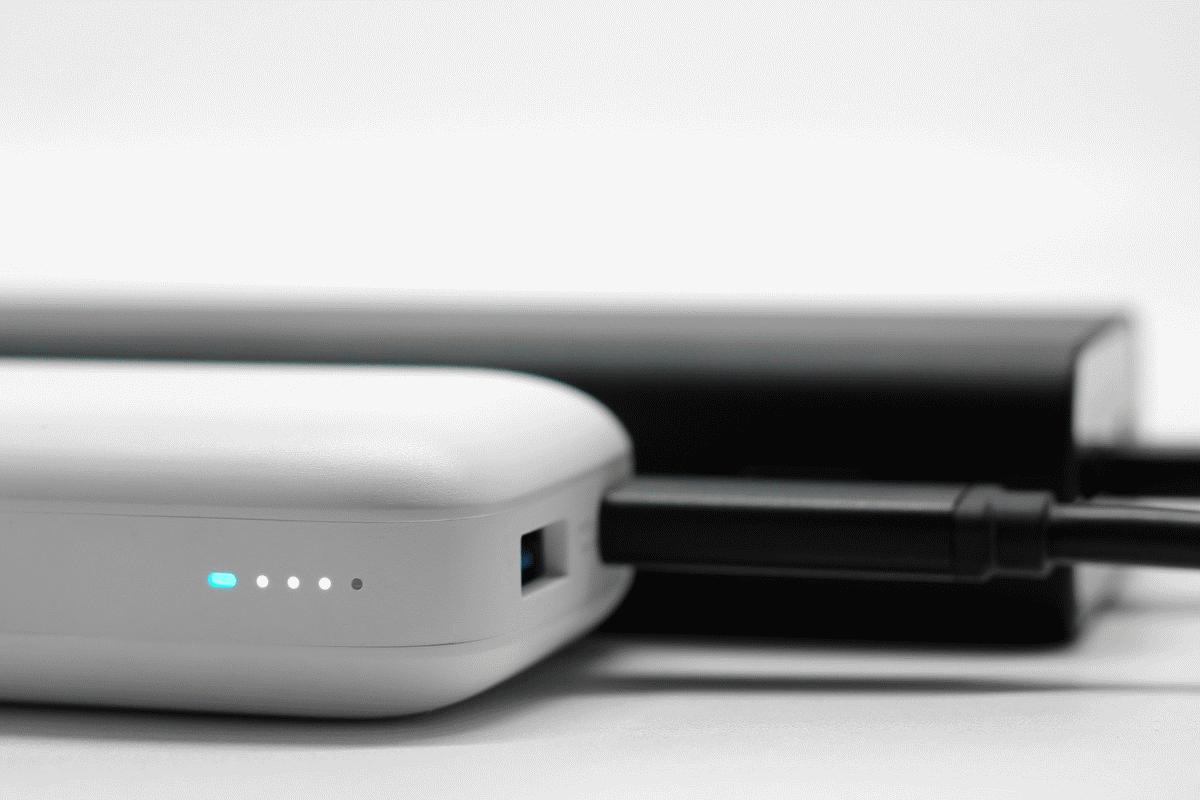 aigo充电宝怎么样才是充满电,aigo充电宝20000毫安多少钱