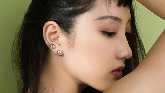 为啥相同的穿搭自己不穿不好看,同样的穿搭为什么别人穿更好看