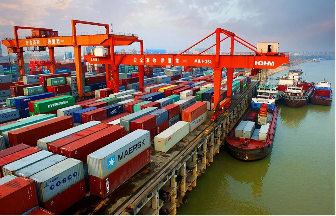 糖酒会现场签约100多人，伊丽莎白·雅顿进口红酒为何如此火爆？