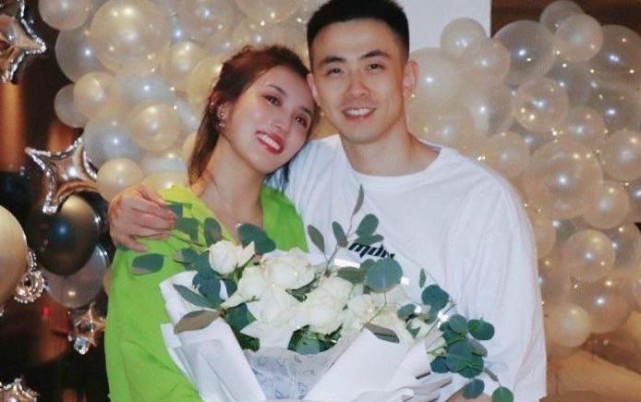 高诗岩赵继伟郭艾伦合照,辽宁男篮郭艾伦赵继伟高诗岩