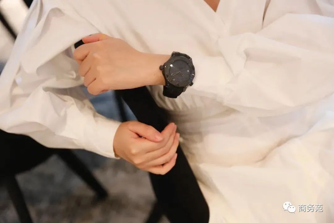 什么款式的表夏天冬天都可以戴,精致夏天适合戴的表