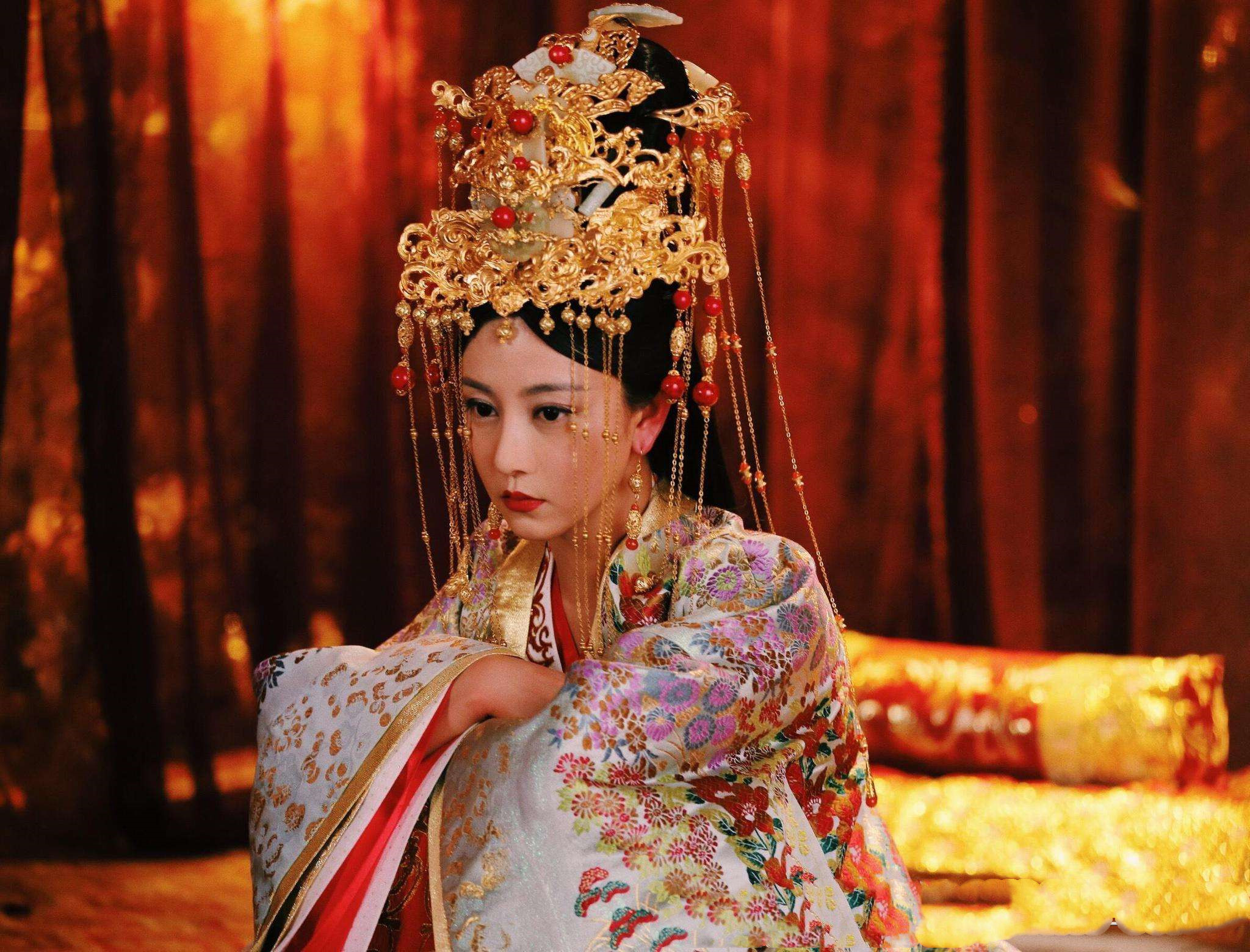 满清十二帝的首位皇后,满清末代最后一位皇帝