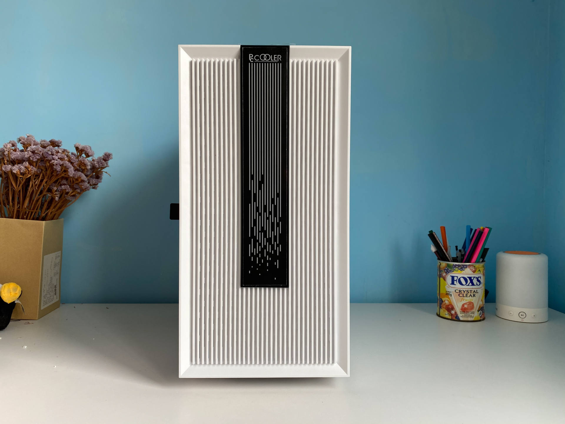 可以装240水冷的小机箱,一般什么配置电脑用水冷机箱