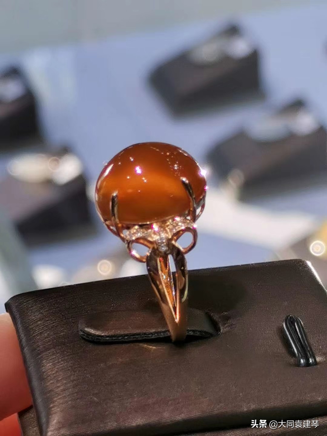 中国大片,中国大量抛售美国国债会怎么样