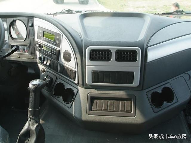 普通人如何年入百万赵铭铭开卡车年收入百万的“偏门生意”经