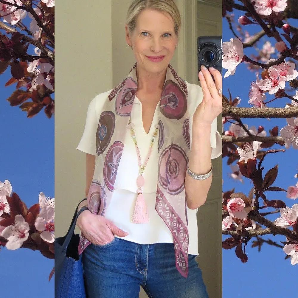 简单到一学就会的丝巾搭配,时尚博主丝巾搭配