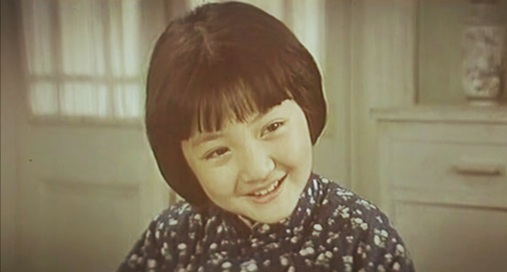 《城南旧事》：成人热衷审判，英子单纯的爱和善良，你还记得吗？