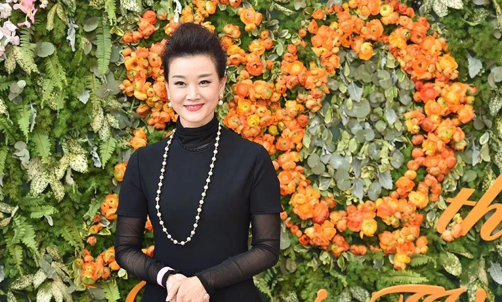 还记得唱《辣妹子》的*祖英宋**吗，她如今过得怎么样？