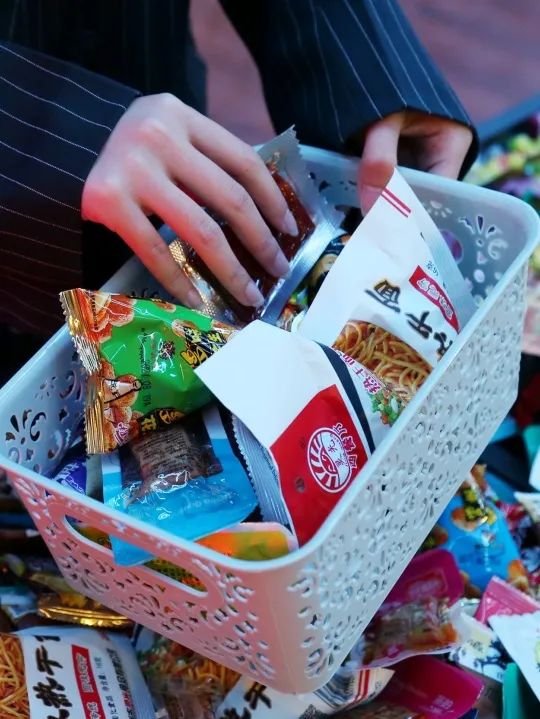 蓝粉免费！沈阳首家脱单主题潮玩空间，这才是成年人该去的地方