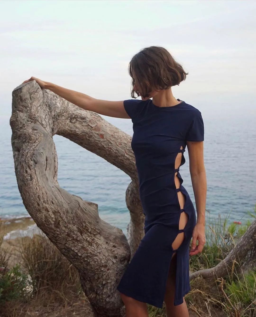 为什么卡戴珊喜欢穿皮衣,卡戴珊紧身衣对身体有危害吗