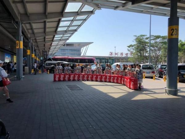 中国大妈在美国机场,中国大妈国际邮轮旅行