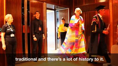 他以一己之力，让UAL的毕业典礼变成“女装大佬”的异装盛会