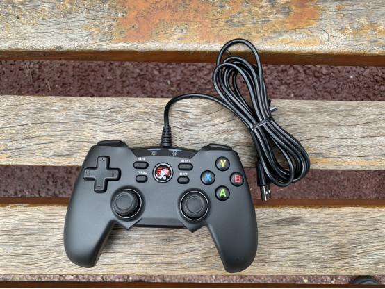 北通蝙蝠4手柄无线版续航,手柄北通蝙蝠3s99元