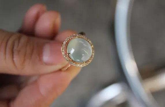 在缅甸本地买翡翠是不是很便宜,在缅甸买翡翠便宜吗