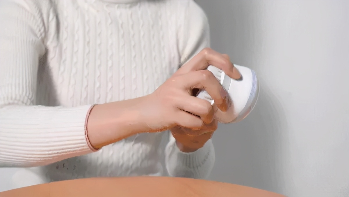 秋冬换个电动澡刷，深入清洁美肤，按摩从头爽到脚