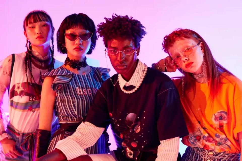 iu同款又平价的衣服,iu同款卫衣韩都衣舍