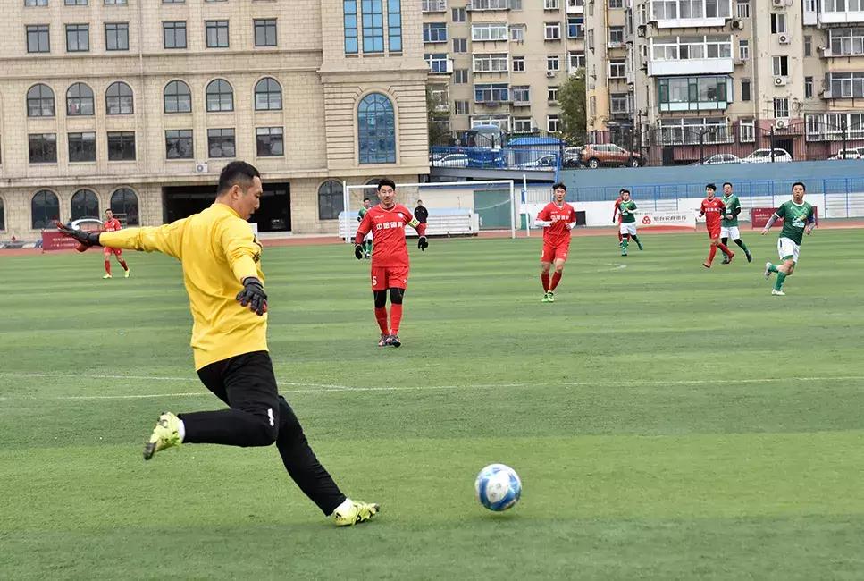 决赛日，用足球证明自己！“烟台农商银行”第五届足协杯落下大幕