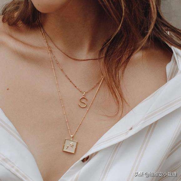 不愧是“带货王妃”梅根，一条“硬币项链”火爆ins，秒变时髦