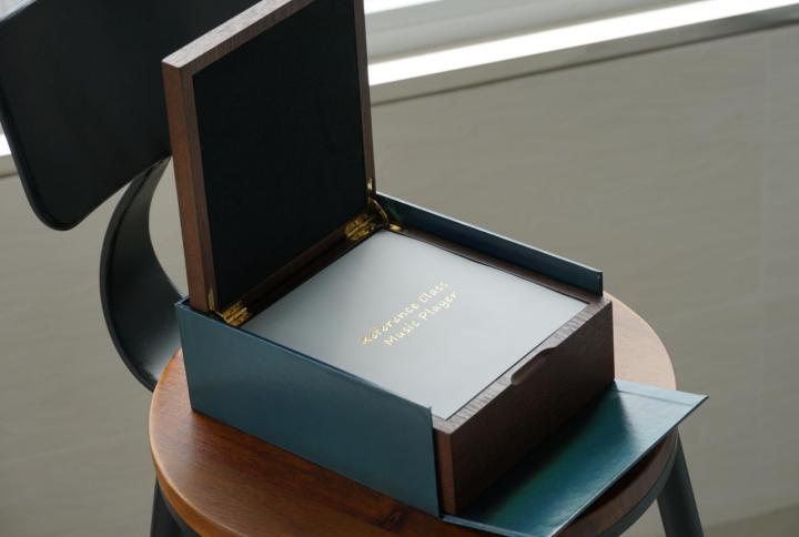 拥有一台苹果手机和华为手机,又一款华为手机新机