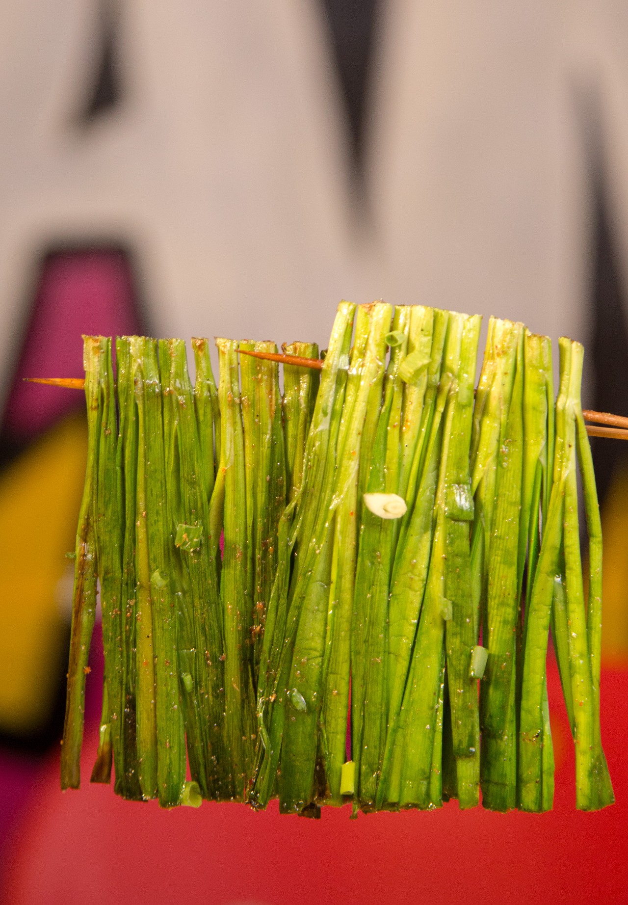 这家球迷必打卡胜地赢了！用牛蝎子锅+撸串，解锁夏日夜晚方式